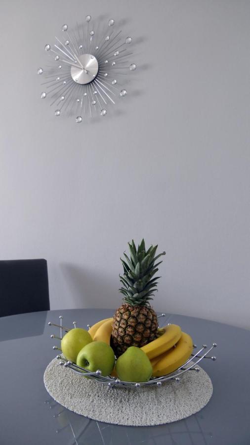 Апартаменты Apartman *Sanja* Омиш Экстерьер фото