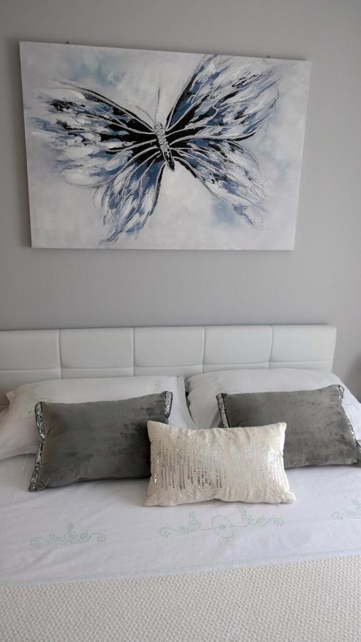 Апартаменты Apartman *Sanja* Омиш Экстерьер фото